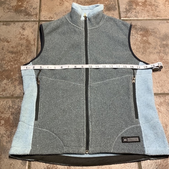 REI women’s polartec blue/gray two-tone full zip fleece vest size small - Picture 3 of 5